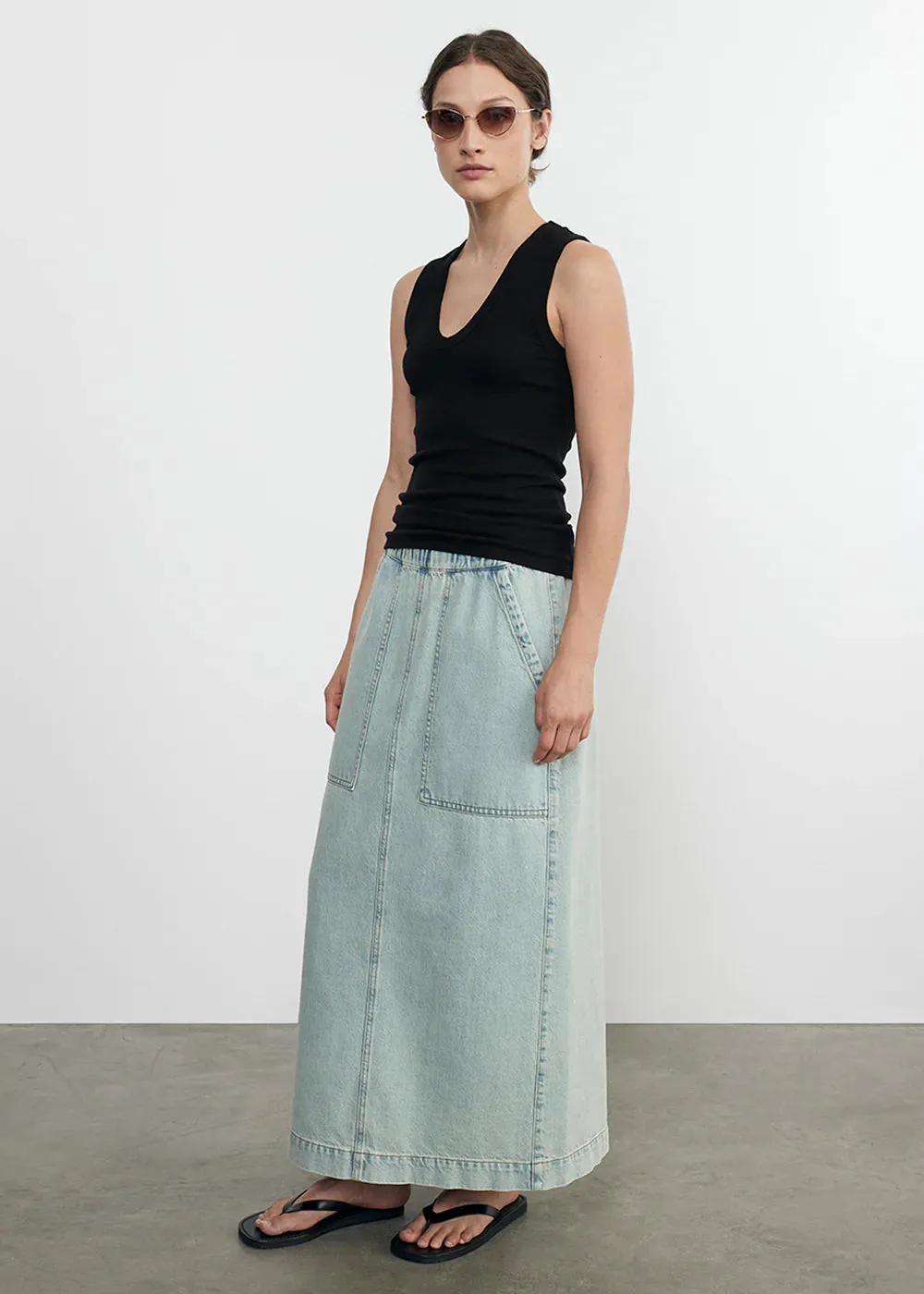 Essential Uneck Tank
