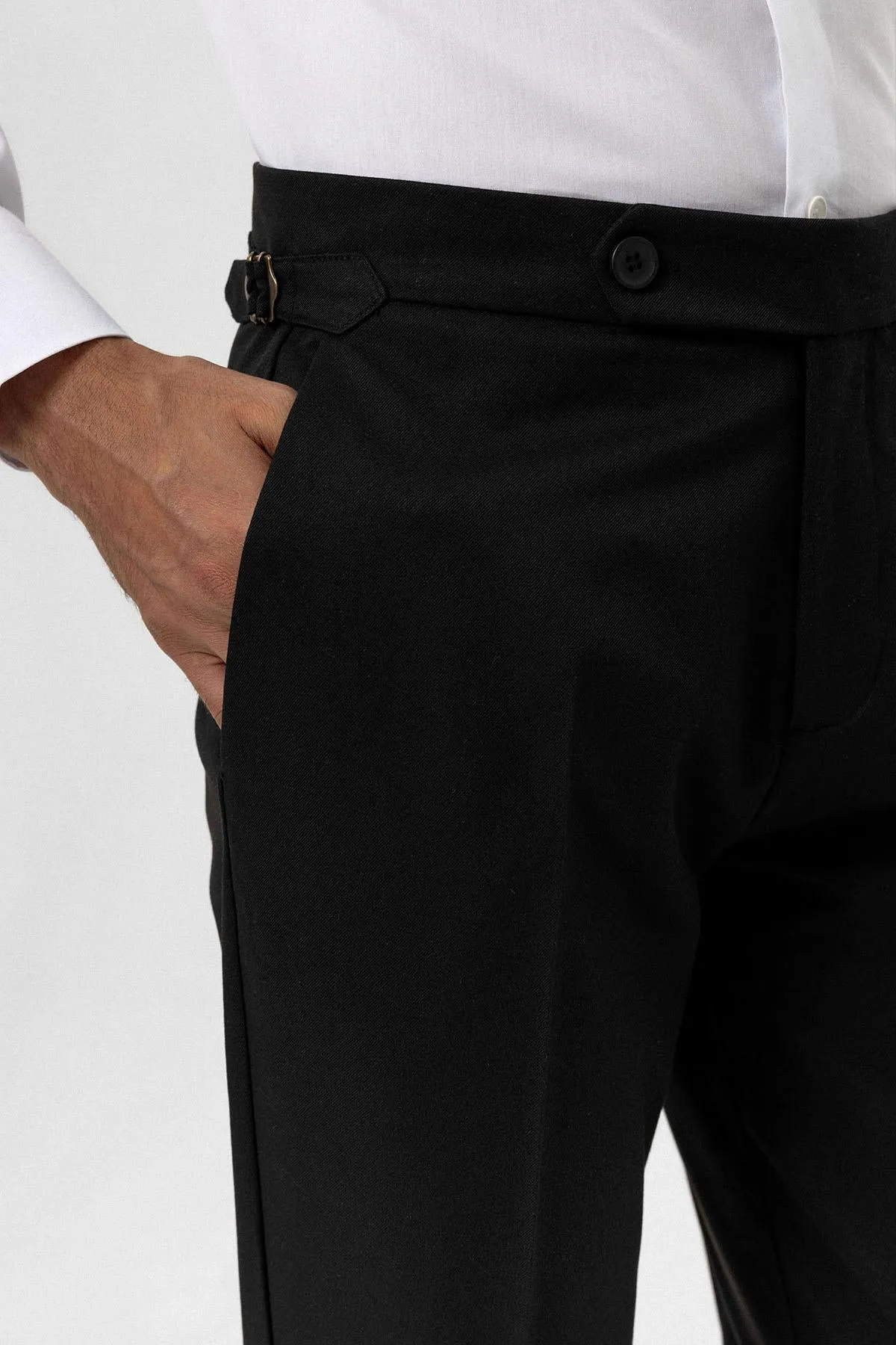 Men's Black High-Waist Regular Fit Pants - Wessi