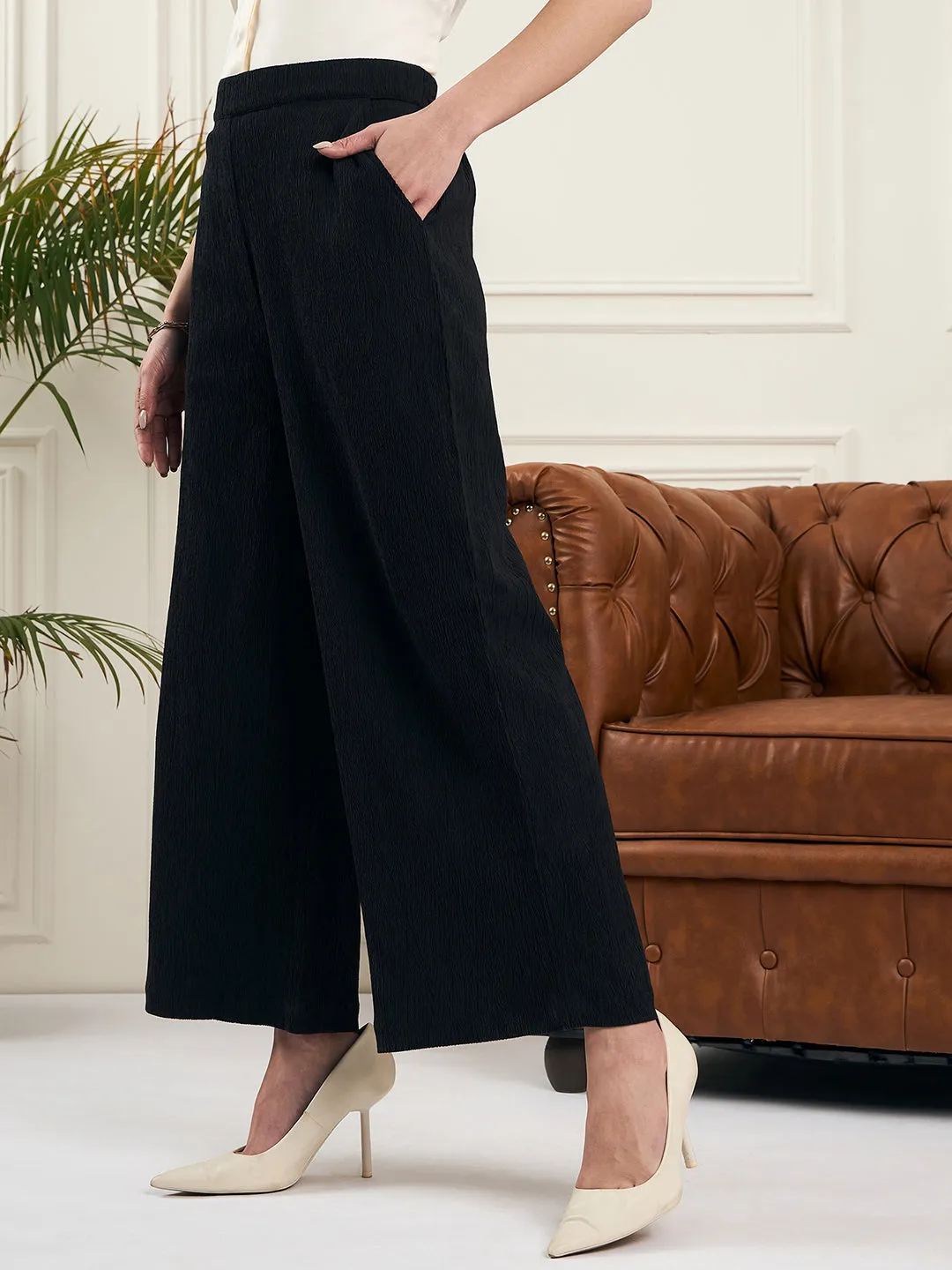 Noi Women Black Solid Textured Relax Fit Mid-Waist Trouser