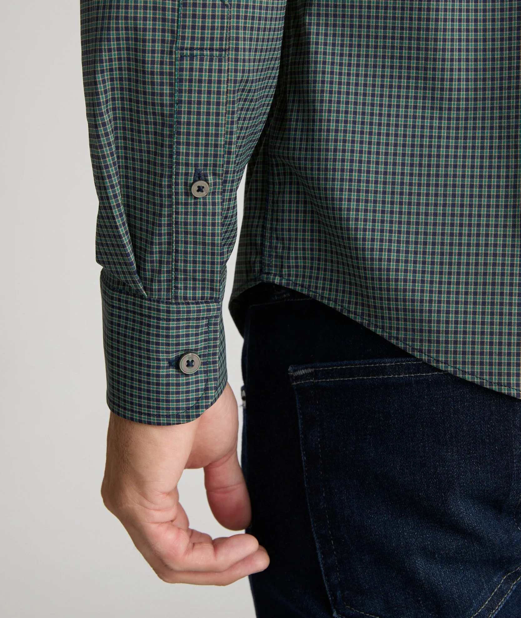 Wrinkle-Free Performance Shirt With Pocket - FINAL SALE